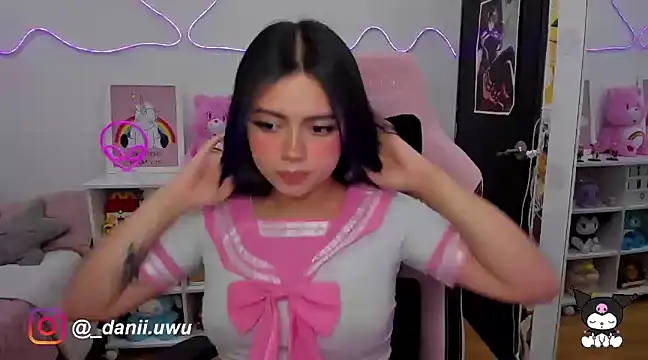 Snapshot of CuteDani_ chatting on 03-03-25, 08:19 CuteDani online show from 03-03-25, 08:19