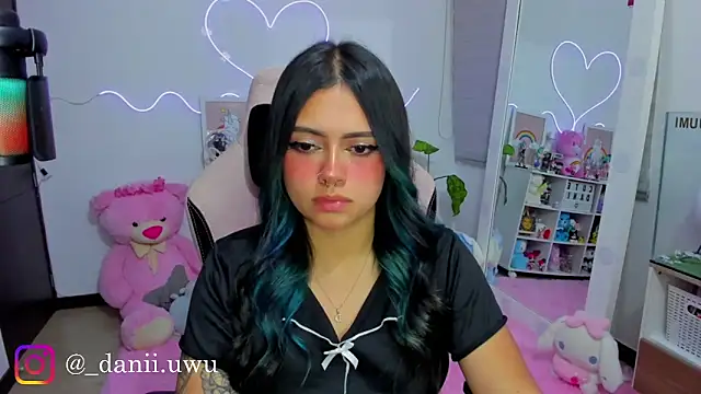 Snapshot of CuteDani_ chatting on 04-01-26, 03:52 CuteDani online show from 04-01-26, 03:52
