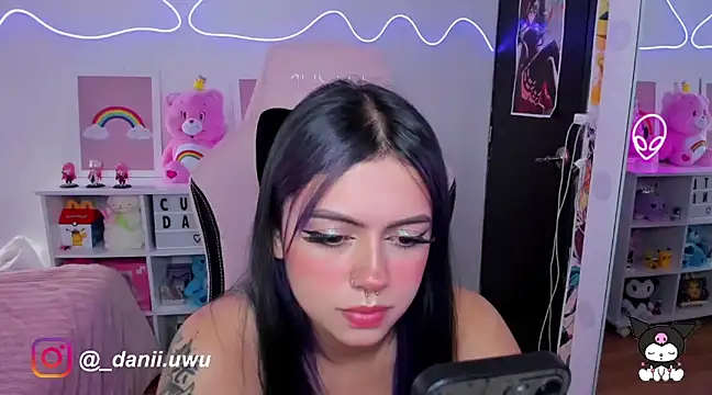 Snapshot of CuteDani_ chatting on 02-05-25, 06:37 CuteDani online show from 02-05-25, 06:37