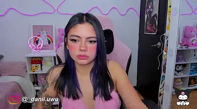 Snapshot of CuteDani_ chatting on 02-28-25, 08:53 CuteDani online show from 02-28-25, 08:53