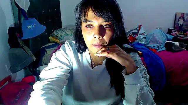 Snapshot of AmaraRoberts420 chatting on 09-14-25, 12:22 AmaraRoberts420 online show from 09-14-25, 12:22