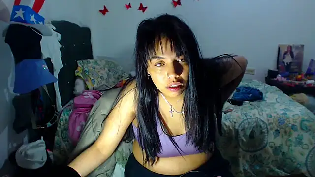 Snapshot of AmaraRoberts420 chatting on 10-03-25, 12:03 AmaraRoberts420 online show from 10-03-25, 12:03