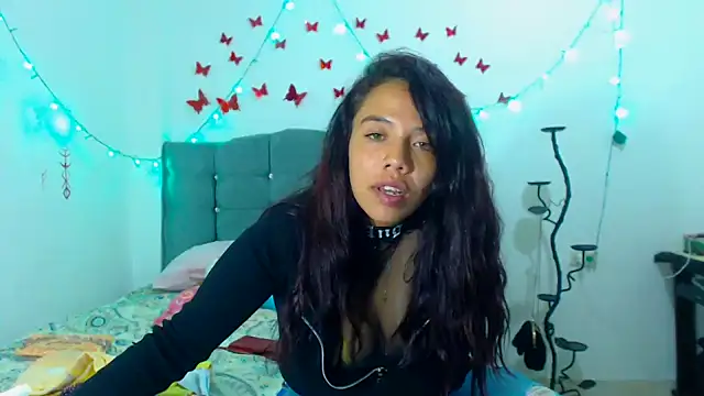 Snapshot of AmaraRoberts420 chatting on 02-03-25, 12:25 AmaraRoberts420 online show from 02-03-25, 12:25