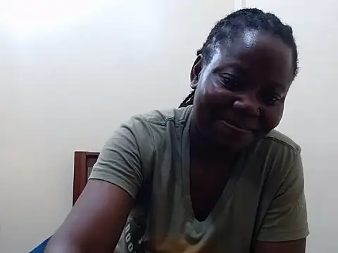 Snapshot of traper_1 chatting on 05-17-26, 05:13 traper 1 online show from 05-17-26, 05:13