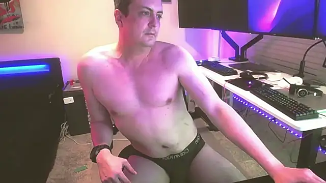 Snapshot of JulioMaximus chatting on 02-05-25, 11:55 JulioMaximus online show from 02-05-25, 11:55