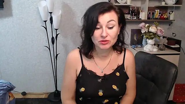 BeatriksS online show from 11-19-25, 08:31