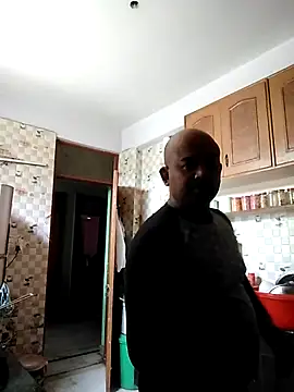 Snapshot of Dick_6inches chatting on 03-21-25, 05:43 Dick 6inches online show from 03-21-25, 05:43