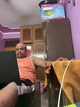 Dick 6inches online show from 05-03-26, 10:31