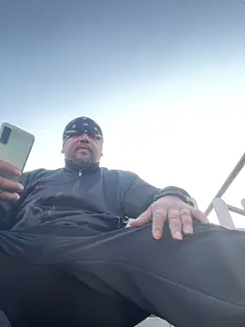 Dick 6inches online show from 02-25-26, 02:12