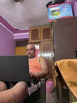 Dick 6inches online show from 05-04-26, 08:50