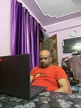 Snapshot of Dick_6inches chatting on 10-07-25, 01:34 Dick 6inches online show from 10-07-25, 01:34