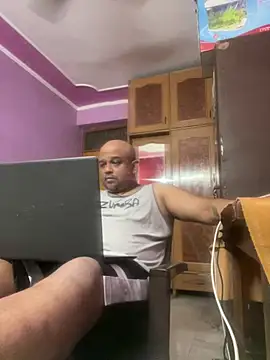 Dick 6inches online show from 04-23-26, 04:08