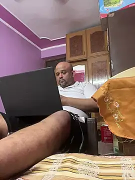 Dick 6inches online show from 07-04-26, 04:52
