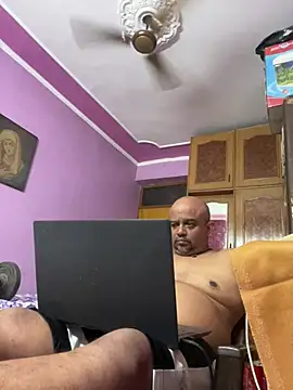 Dick 6inches online show from 06-27-26, 12:22