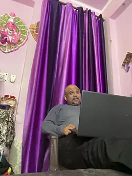 Dick 6inches online show from 02-07-26, 03:47