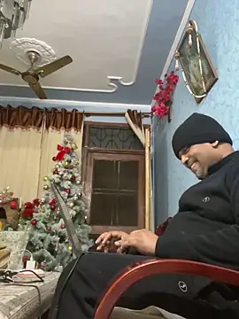 Dick 6inches online show from 12-21-25, 03:47