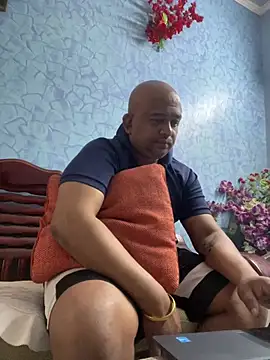 Dick 6inches online show from 03-07-26, 01:56