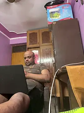 Dick 6inches online show from 04-21-26, 07:37