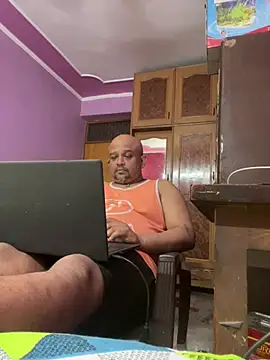 Dick 6inches online show from 04-19-26, 06:14
