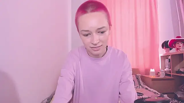 VivianLy  online show from 05-19-26, 01:40