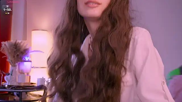 Snapshot of VivianLy_ chatting on 06-11-26, 08:44 VivianLy online show from 06-11-26, 08:44