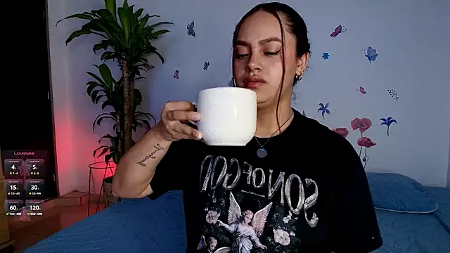 VICTORIABLACK xh online show from 03-10-26, 07:29