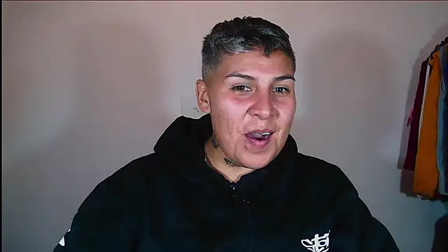 Yessi rousse online show from 11-15-25, 12:03