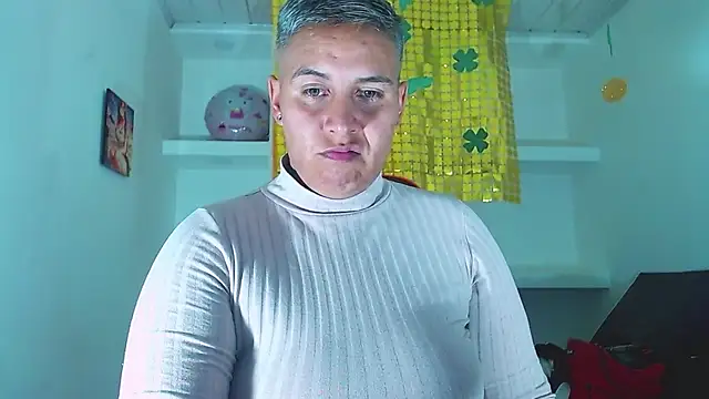 Yessi rousse online show from 03-18-25, 12:39