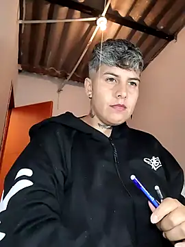 Yessi rousse online show from 04-06-26, 12:28