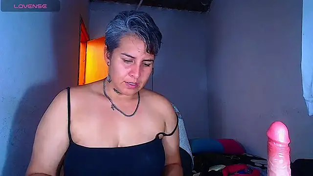 Snapshot of Yessi_rousse chatting on 07-10-26, 06:52 Yessi rousse online show from 07-10-26, 06:52