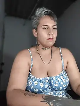 Snapshot of Yessi_rousse chatting on 05-15-26, 11:47 Yessi rousse online show from 05-15-26, 11:47