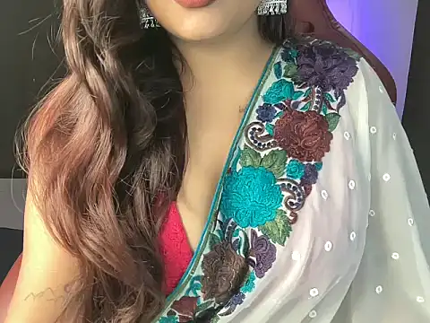 Snapshot of shanayaaa_1 chatting on 09-16-25, 07:04 shanayaaa 1 online show from 09-16-25, 07:04