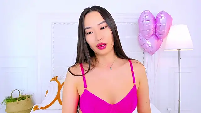 NaomiYuu online show from 02-26-26, 02:44