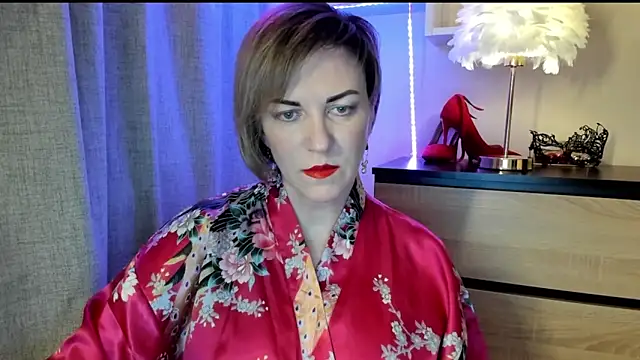 Snapshot of feliziaDesire chatting on 10-02-25, 01:14 feliziaDesire online show from 10-02-25, 01:14