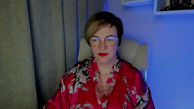 Snapshot of feliziaDesire chatting on 07-10-26, 06:13 feliziaDesire online show from 07-10-26, 06:13