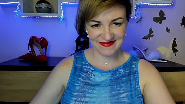 Snapshot of feliziaDesire chatting on 03-12-25, 02:56 feliziaDesire online show from 03-12-25, 02:56