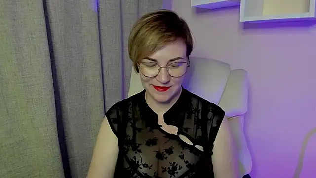 Snapshot of feliziaDesire chatting on 07-05-26, 03:41 feliziaDesire online show from 07-05-26, 03:41