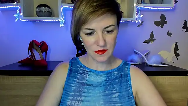 Snapshot of feliziaDesire chatting on 03-12-25, 06:11 feliziaDesire online show from 03-12-25, 06:11