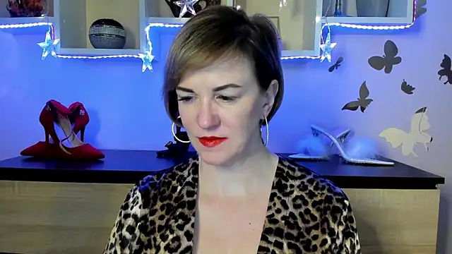 Snapshot of feliziaDesire chatting on 03-18-25, 02:29 feliziaDesire online show from 03-18-25, 02:29