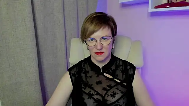 Snapshot of feliziaDesire chatting on 06-29-26, 01:22 feliziaDesire online show from 06-29-26, 01:22