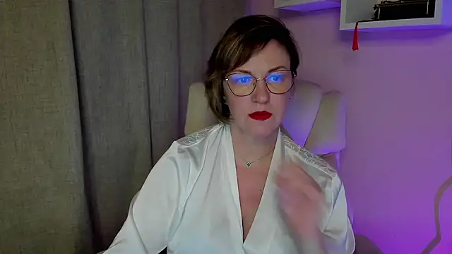 feliziaDesire online show from 05-18-26, 06:12