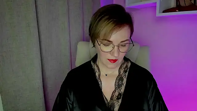 Snapshot of feliziaDesire chatting on 07-02-26, 06:08 feliziaDesire online show from 07-02-26, 06:08