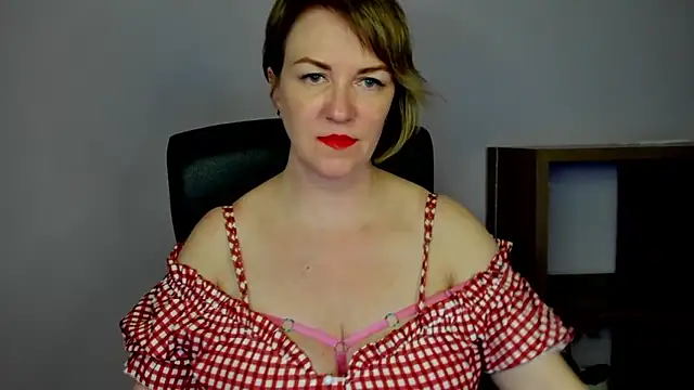 feliziaDesire online show from 04-15-26, 01:37