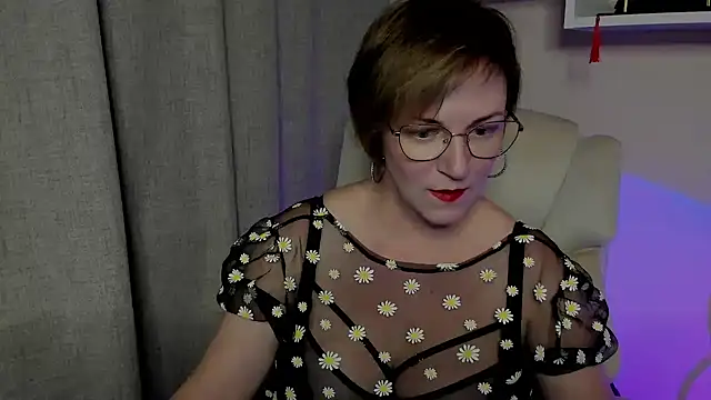 feliziaDesire online show from 06-12-26, 04:27