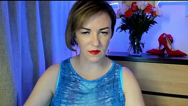 Snapshot of feliziaDesire chatting on 09-10-25, 12:48 feliziaDesire online show from 09-10-25, 12:48