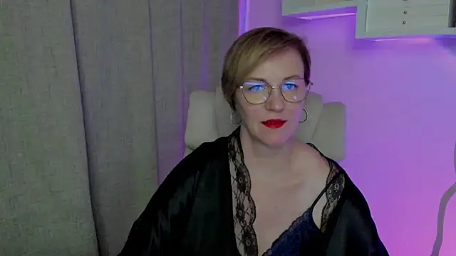 Snapshot of feliziaDesire chatting on 08-03-26, 03:40 feliziaDesire online show from 08-03-26, 03:40