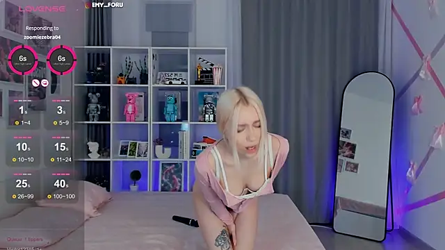 Emilyrighter1 online show from 12-20-25, 05:16