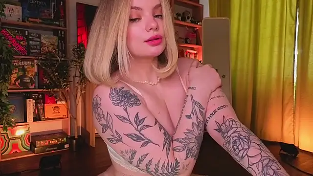 Hottie Jane online show from 04-10-26, 12:45