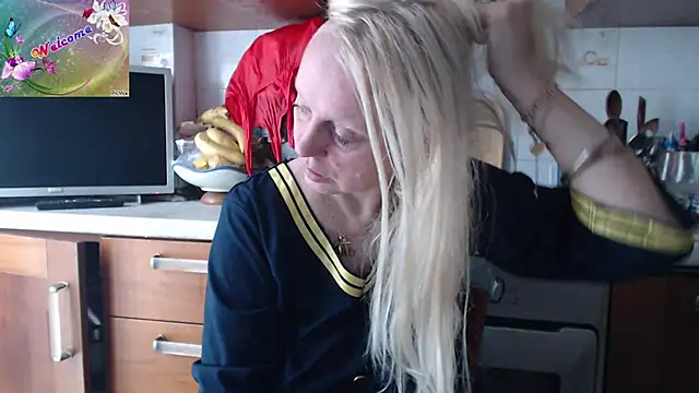 martachatte online show from 10-25-25, 08:13