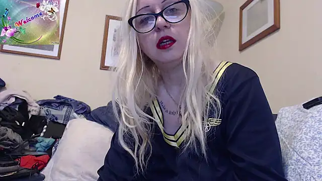 martachatte online show from 10-26-25, 08:26